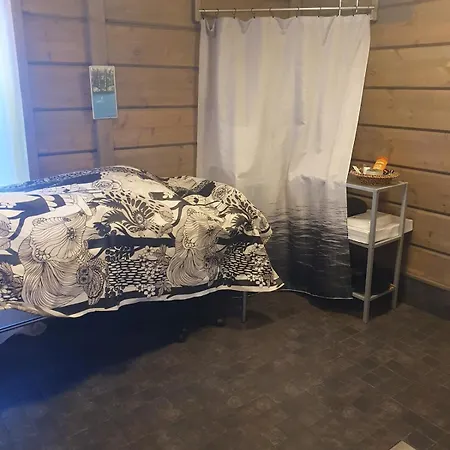 Uiton Kotirantasauna 아파트