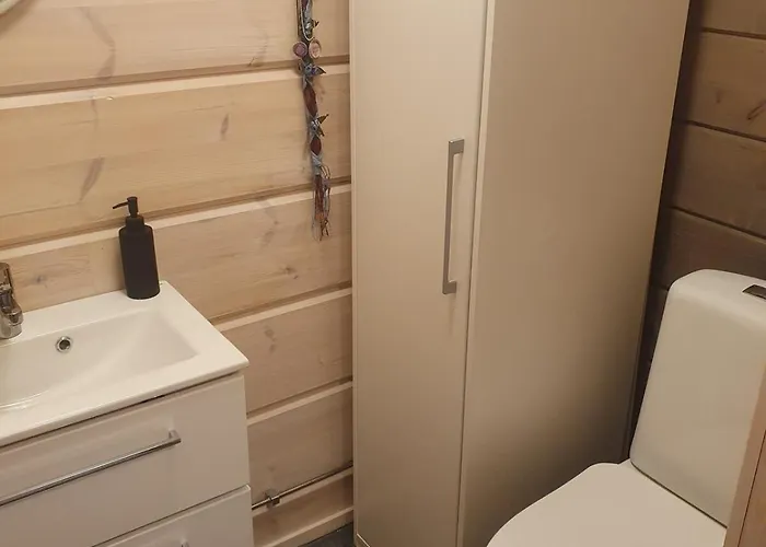 Uiton Kotirantasauna Kiemunkivaara